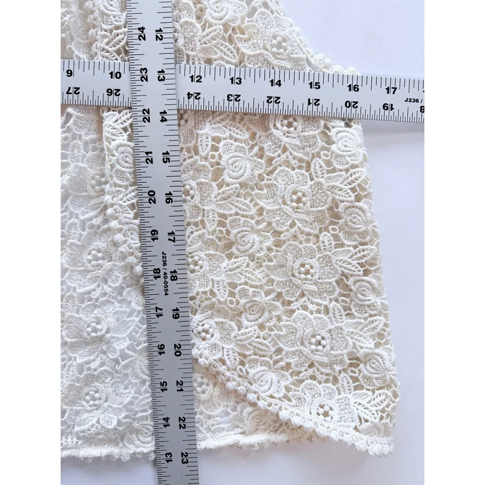 Banana Republic Crochet Vest Women XS Ivory Cotton Floral‎ Lace Open Front Boho